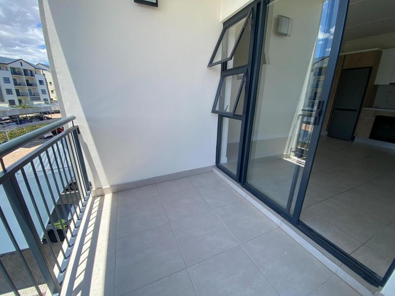 To Let 1 Bedroom Property for Rent in Richwood Western Cape